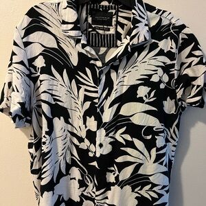 Haggar Black and White Floral Men's Shirt